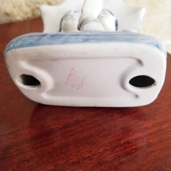 Vintage, Porcelain, Figurine," Girl and boy Under the Umbrella" - Picture 4 of 5